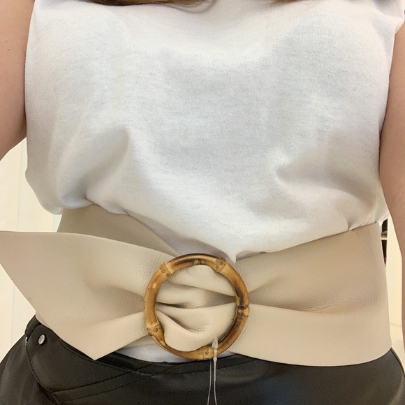 Zara Accessories - NWT ZARA Genuine Leather Thick Belt Beige